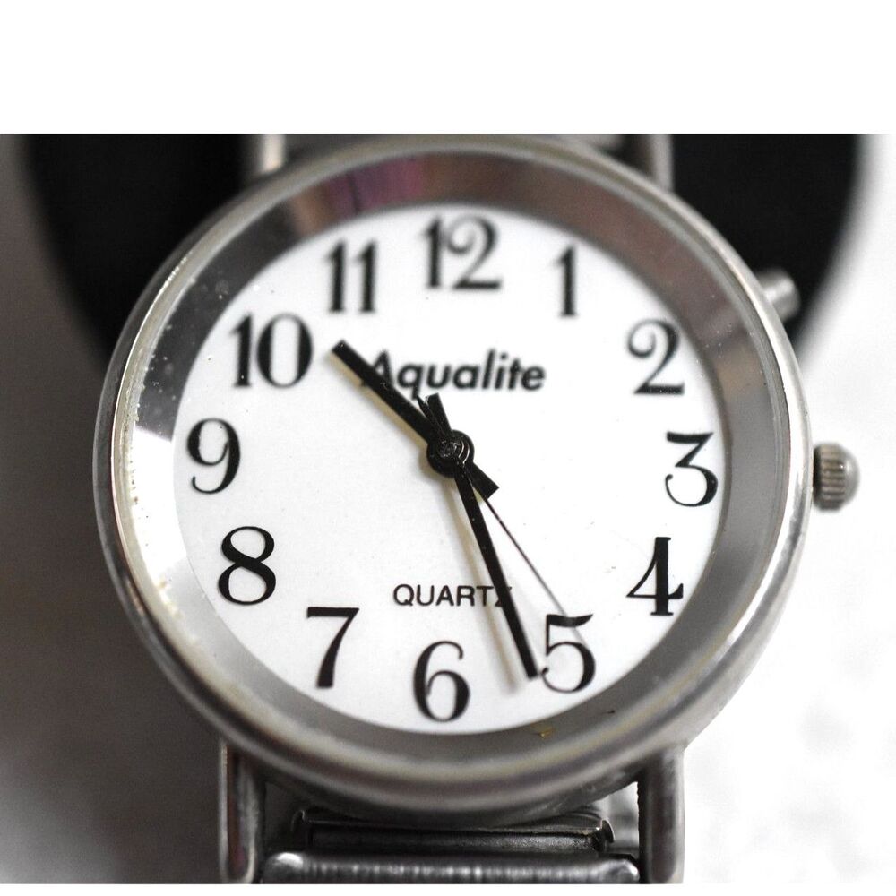 Aqualite Workday Casual Unisex Silver Tone 6"-7" Metal Stretch Working Watch